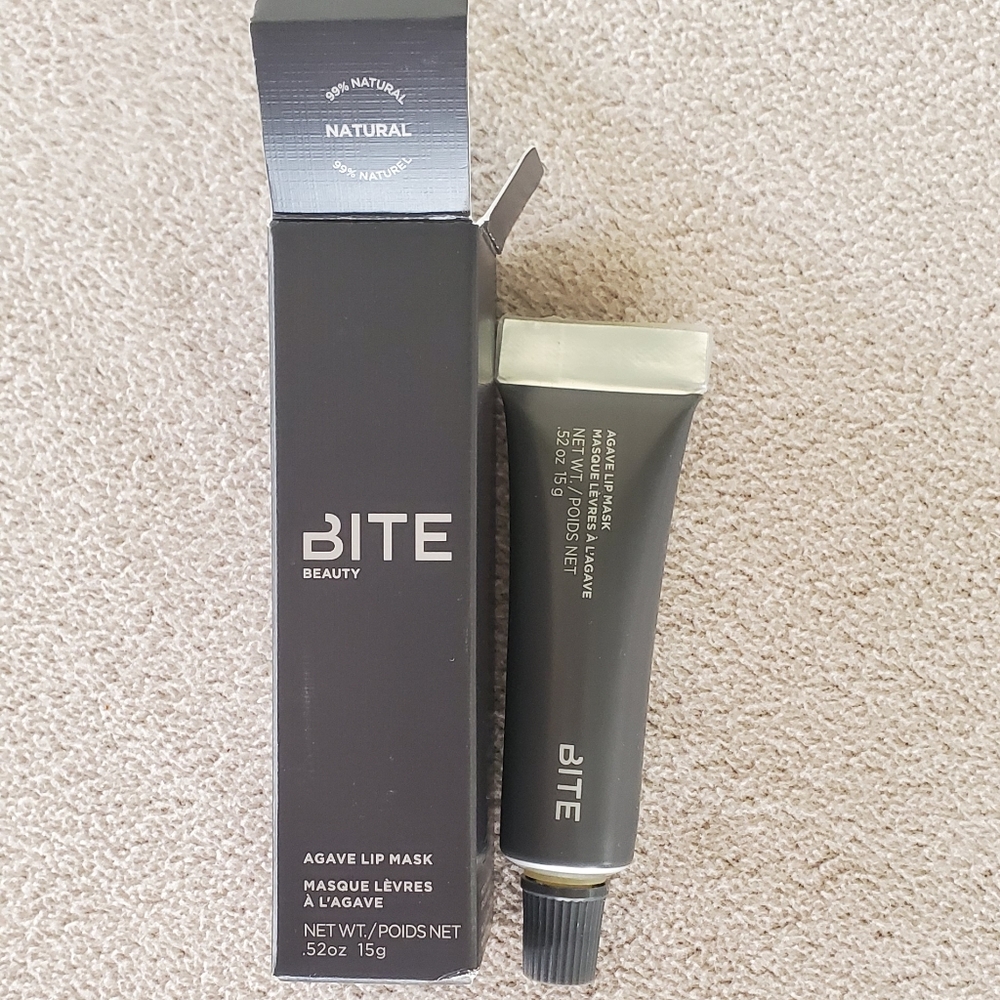 Lip mask